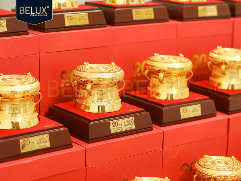 Lô 250 trống đồng D9 mạ vàng Agribank theo yêu cầu